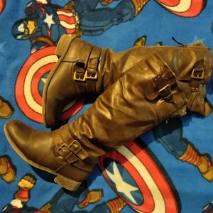 XOXO Boots